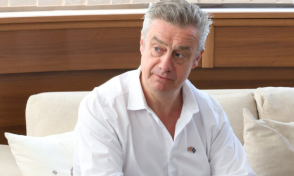 hargreaves:-kosova-ka-nevoje-per-institucione-te-reja-sa-me-shpejt,-njerezit-po-shpresojne-qe-keto-te-jene-zgjedhjet-e-fundit-kete-vit