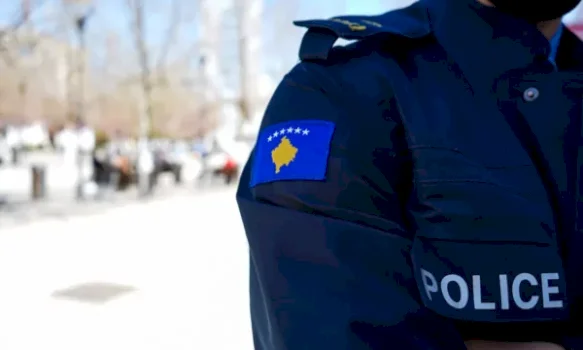 kercenimi-ndaj-svecles,-policia-sekuestron-kater-arme-ne-zubin-potok