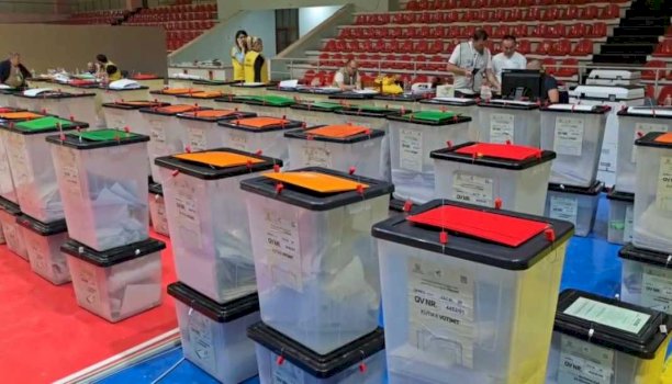 perfundon-procesi-i-numerimit-dhe-verifikimit-te-votave-ne-13-komuna