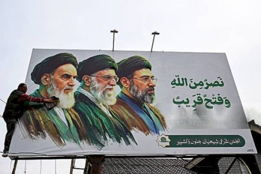 “ajatollahet-e-teheranit-i-bashkohen-protestes”,-reagon-rama:-duan-ta-djegin-kete-oaz-shembullore-te-tolerances-nderfetare