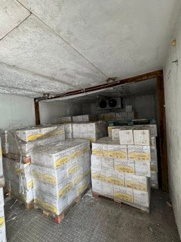 dogana-zbulon-gati-20-tone-ushqime-te-skaduara-ne-mitrovice,-urdherohet-asgjesimi-i-tyre