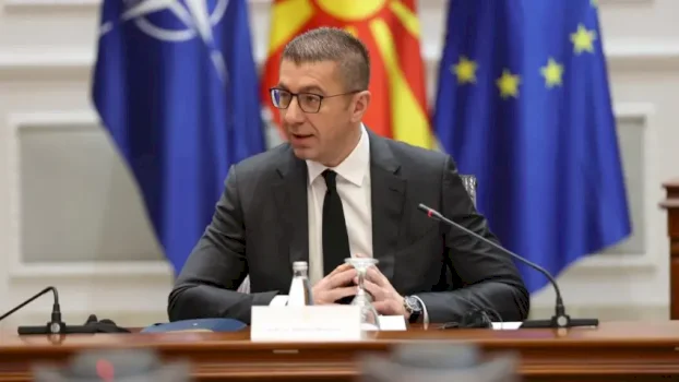 mickoski:-jam-optimist-pas-bisedimeve-midis-macron-dhe-merz,-cfare-mendon-ambasadori-rokas,-pyeteni-ate