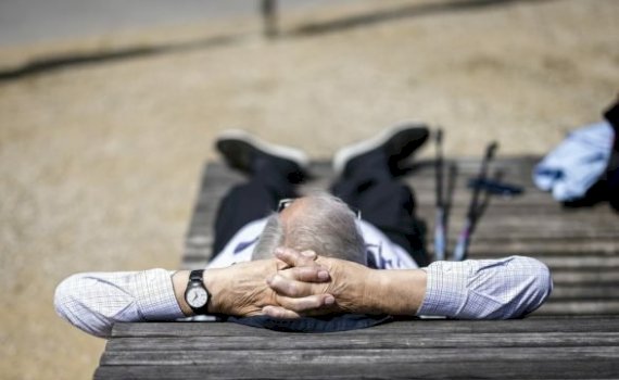 senati-zviceran-mbeshtet-financimin-e-perzier-per-pensionin-e-13-te