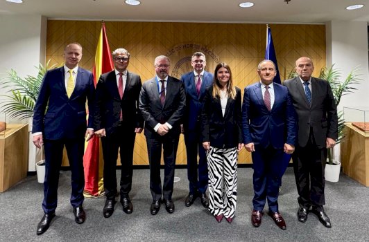 “diplomacia-ne-kulmin-e-saj”,-ambasadori-bajrami-flet-per-takimin-me-diplomatet-e-tjere