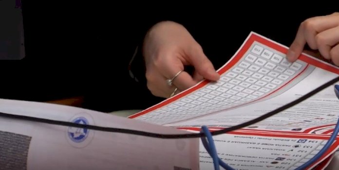 vazhdon-numerimi-i-votave-per-kandidatet-ne-prishtine,-procesohen-214-nga-262-vendvotime-te-kesaj-komune