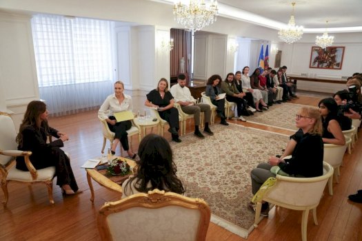 haxhiu-pret-studentet-e-eth-zurich,-diskuton-per-potencialin-e-kosoves