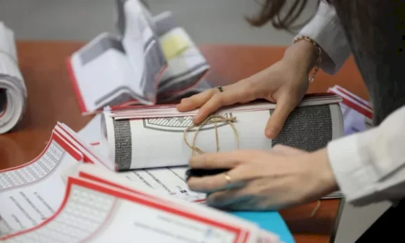 kqz-del-me-detaje-per-votat-me-poste,-tregon-sa-jane-numeruar-e-sa-jane-anuluar-ne-procesin-e-verifikimit