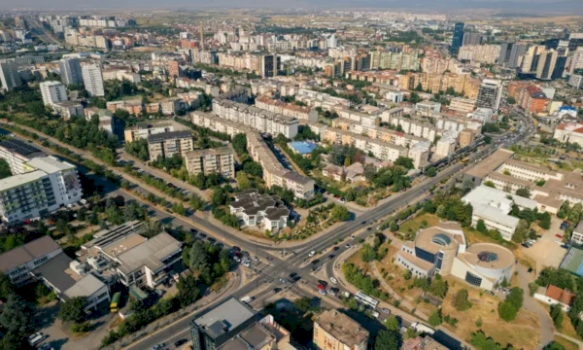 kosova-me-deficit-te-larte-tregtar-ekspertet-kerkojne-mbeshtetje-per-prodhuesit-vendore