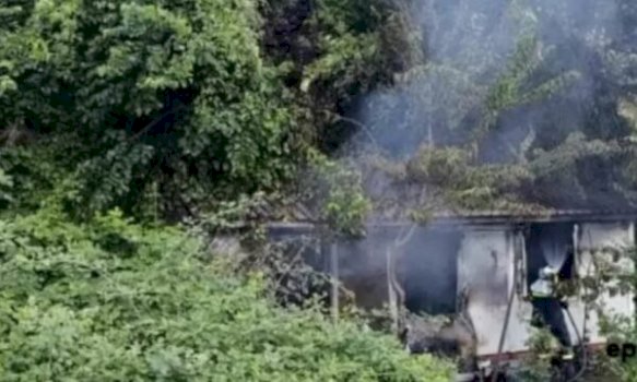 Tragjedi në Greqi: 4 vëllezër vdesin në zjarr brenda kontejneri
