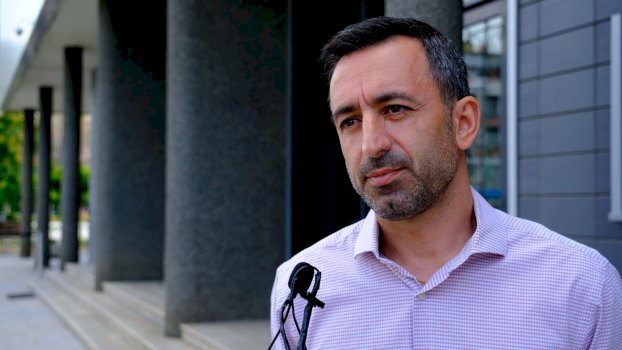 Ministri Basha mohon lidhjen e aksidentit me rrëshqitjen e dheut: Autostrada ishte e pastruar
