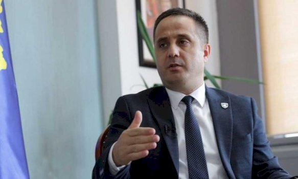 selmanaj:-mos-u-befasoni-nese-per-kryeprokuror-propozohet-dikush-qe-i-pershtatet-albin-kurtit