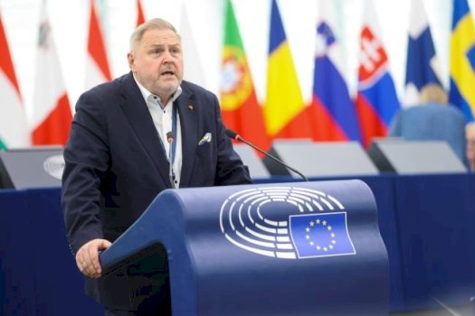 terras-ne-parlamentin-evropian:-kosoves-duhet-t’i-jepet-statusi-i-vendit-kandidat-ne-be