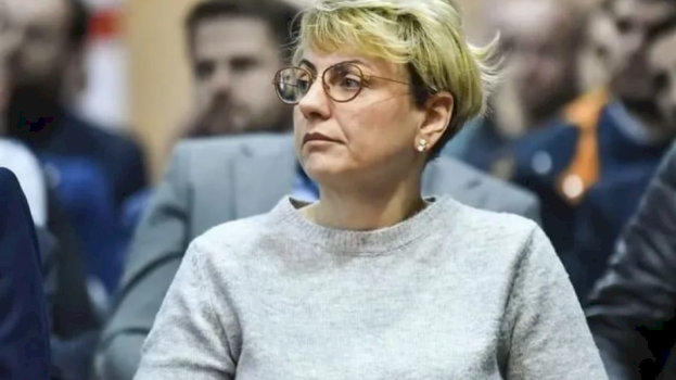 dejona-mihali-jep-disa-shpjegime-per-babain-dhe-familjen-e-saj-ne-nje-reagim-me-sulme-ndaj-sami-lushtakut