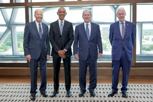 Katër ish-presidentë amerikanë bashkohen në një ngjarje historike 