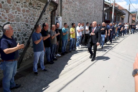 haradinaj-ne-gjakove-dhe-junik,-shpreh-ngushellime-per-familjet-salihu-dhe-shehu