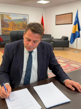 muja-prezanton-mbeshtetjen-e-re-per-fermeret