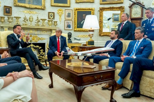 rutte-perpiqet-ta-binde-trumpin-per-ruajtjen-e-nato-s