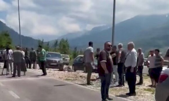 banoret-nisin-te-mblidhen-per-proteste-–-pacolli-iu-tha-se-do-te-diskutoje-me-ta-per-lauren-ne-rrugen-per-ne-prevalle