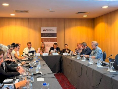 acdc:-rikthimi-i-gjyqtareve-dhe-prokuroreve-serbe-ne-institucione-do-te-rriste-besimin-ne-veri