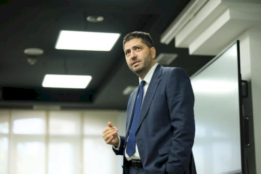 avokati-kerveshi:-veterani-bekim-metaj-ka-qene-i-sulmuar-nga-mbi-20-persona,-ka-vepruar-per-ta-shmangur-rrezikun