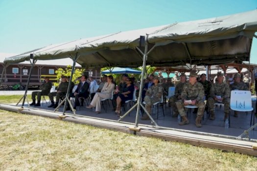 haxhiu-merr-pjese-ne-ceremonine-e-nderrimit-te-komandes-ne-camp-bondsteel:-kosova-mbetet-perhere-mirenjohese-ndaj-shba-se