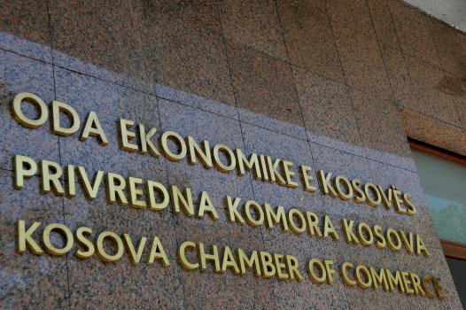 supremja-hedh-poshte-si-te-palejueshme-padine-e-qeverise-kunder-odes-se-avokateve-te-kosoves