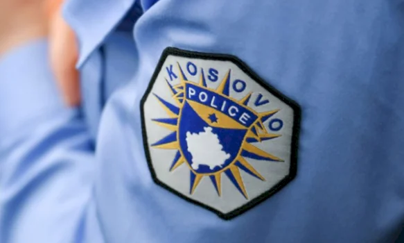 nje-person-ndalohet-ne-leposaviq,-tre-persona-raportojne-se-u-sulmuan-fizikisht-dhe-iu-demtua-vetura