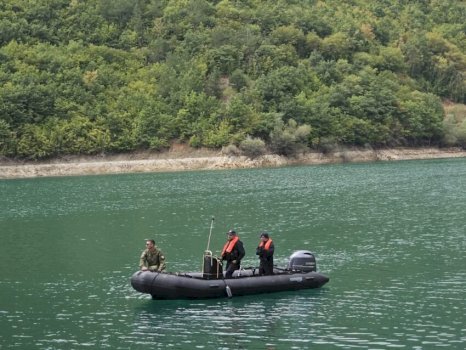 fsk-nis-operacionin-e-kerkim-shpetimit-per-personin-e-zhdukur-ne-liqenin-e-batllaves