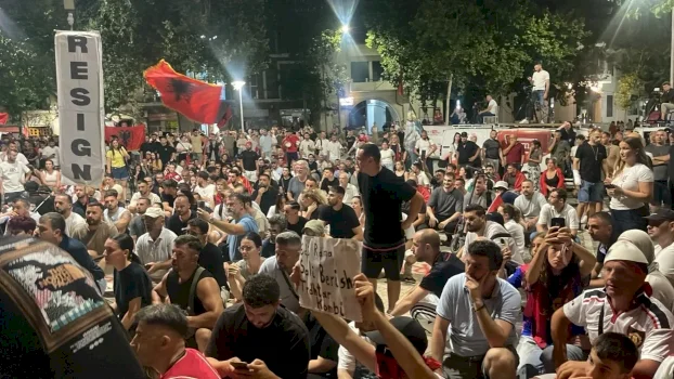 dita-e-31-te:-qytetaret-mbi-12-ore-proteste,-pas-kuvendit-tensione-edhe-perpara-kryeministrise