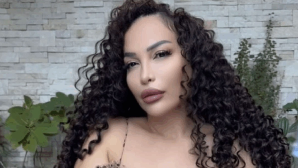 Rovena Stefa revolucionon muzikën shqiptare me IA: Këngëtarja e parë që përdor inteligjencë artificiale 