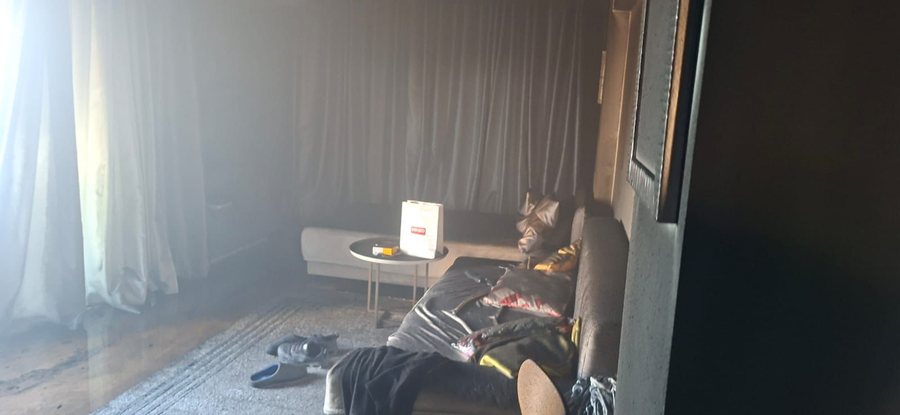 Shkrumbohet banesa në Vlorë, alarmohen banorët