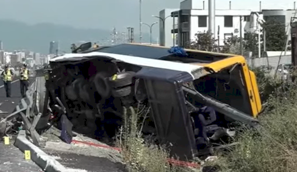 cfare-dihet-per-te-lenduarit-nga-aksidenti-tragjik-ne-autostraden-tirane-durres?