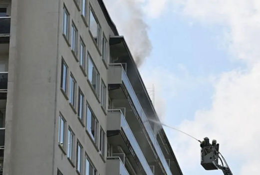 disa-te-vdekur-dhe-te-plagosur-nga-zjarri-qe-shpertheu-ne-nje-ndertese-ne-belgjike
