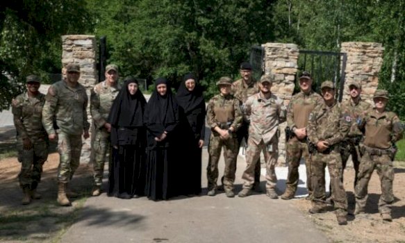 kfor-nderton-nje-porte-te-re-per-manastirin-e-bernjakut-per-ta-mbrojtur-nga-depertimi-i-kafsheve-te-egra