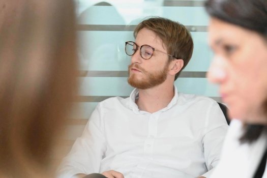 pas-deklarates-ne-politiko,-keshilltari-i-vitise-reagon-ndaj-gani-kocit:-mbeshtetja-iu-miratua-per-dy-dite,-nuk-i-dorezoi-dokumentet