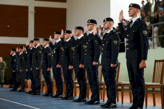 forces-se-sigurise-se-kosoves-i-shtohen-12-oficere-te-rinj