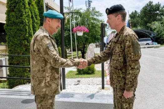 ulutas-vlereson-kontributin-e-letonise-ne-misionin-e-kfor-it