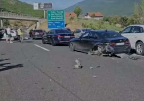 aksidenti-ne-autostrade,-7-te-lenduar-u-derguan-ne-emergjence-–-kjo-eshte-gjendja-e-tyre
