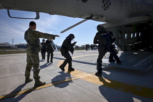 kfor-zhvillon-stervitje-me-helikoptere-ne-prishtine-per-rritjen-e-gatishmerise-operacionale