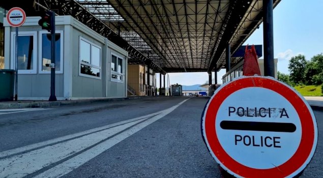 koci:-nje-qytetar-nga-kosova-pretendon-se-u-kercenua-dhe-pagoi-2-mije-euro-ne-kufirin-me-serbine