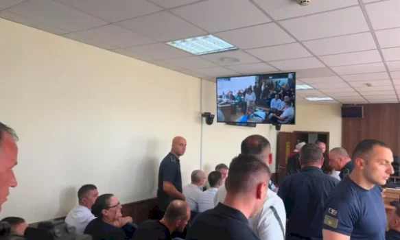 vrasja-e-trefishte-ne-gllogjan-me-2021,-avokati-koci-ne-emer-te-familjes-kerkon-burgim-te-perjetshem-per-te-akuzuarit