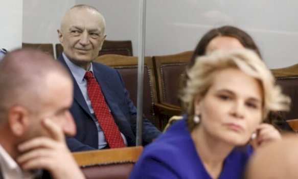 sot-seance-ne-gjkko,-te-pranishem-ne-salle-meta-dhe-kryemadhi