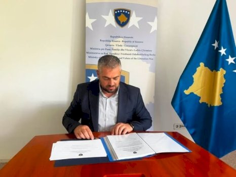 ministri-hoti-miraton-dy-udhezime-ne-sherbimet-sociale-dhe-familjare