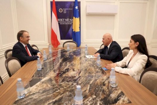 gjini-pret-ne-takim-ambasadorin-e-austrise,-e-falenderon-per-mbeshtetjen-ndaj-kosoves
