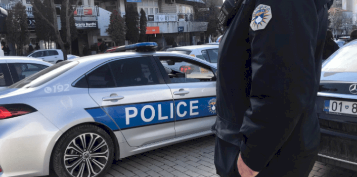 te-shtena-me-arme-zjarri-race-te-gjakoves,-arrestohet-i-dyshuari