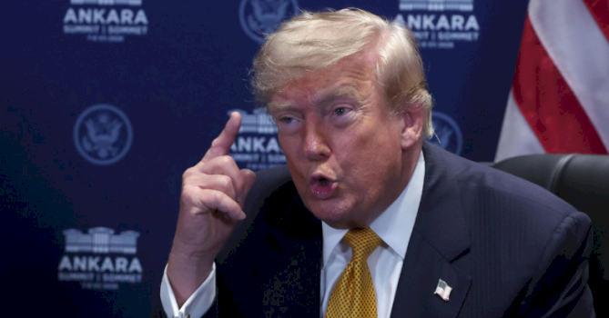 trump-paralajmeron:-nese-irani-me-vret,-do-ta-shkaterrojme-plotesisht