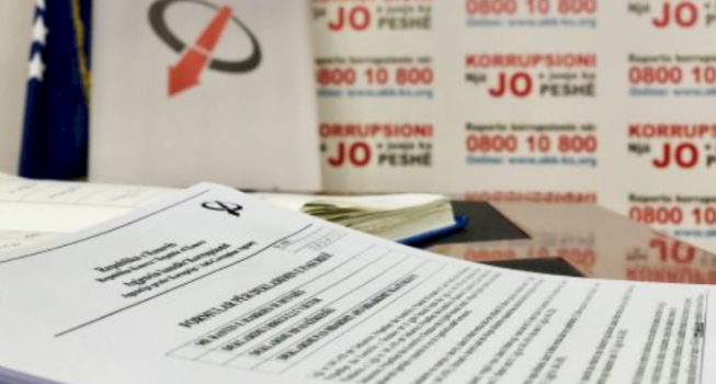 buleshkaj:-rreth-11-mije-zyrtare-deklaruan-pasurine,-62-u-gjobiten-per-vonesa-dhe-shtate-raste-u-derguan-ne-prokurori