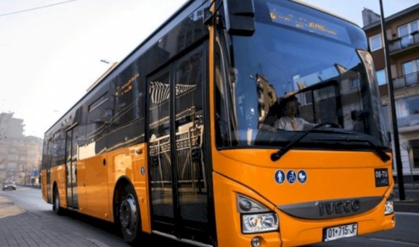 asamblistet-e-vv-se-dorezojne-padi-ne-supreme-kunder-vendimit-te-rames-per-rritjen-e-cmimit-te-biletave-te-transportit-publik