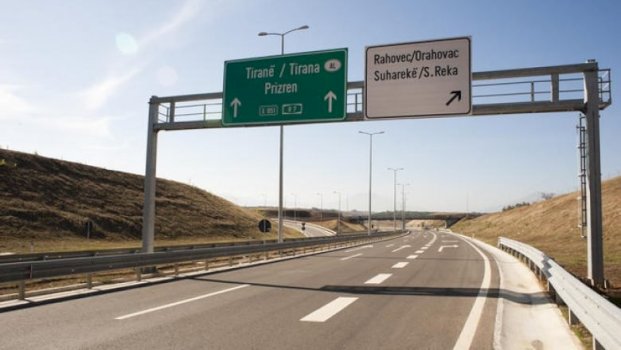 neser-nga-ora-11:00-deri-ne-17:30,-kufizime-per-kamionet-neper-autoudhe