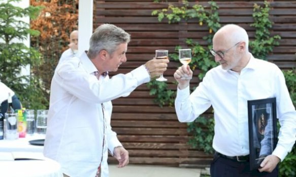 hargreaves-e-fton-ne-rezidence-per-takim-lamtumires-guerot:-punuam-per-ta-mbeshtetur-rolin-e-kosoves-ne-siguri